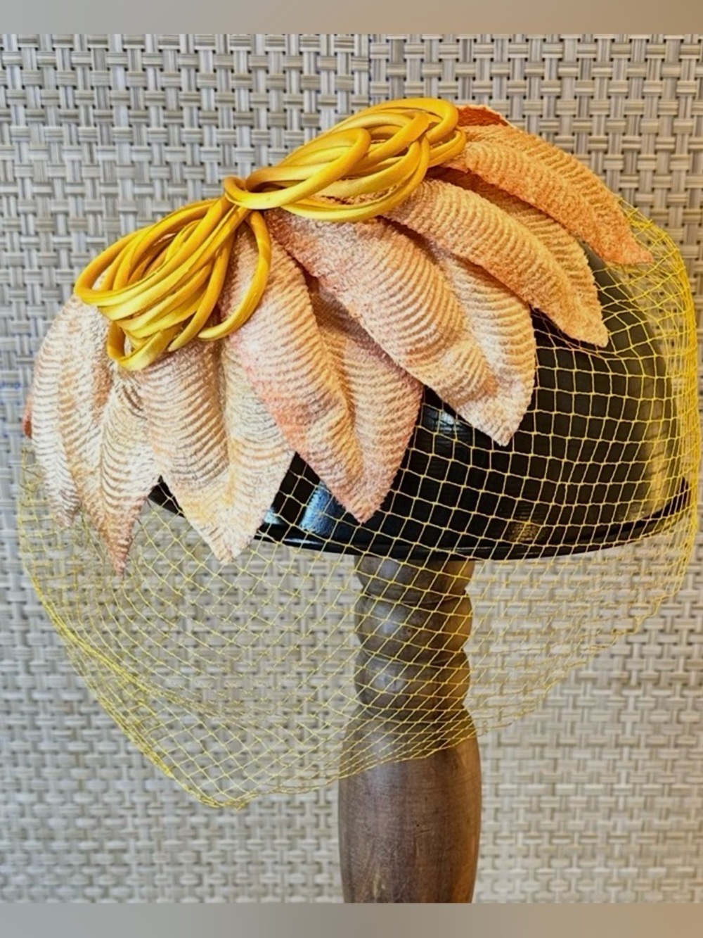 🌟HP🌟VTG 1950s/60s "New Old Stock" Peachy Floral Fascinator ILGWU Union USA Made - Picture 2 of 10